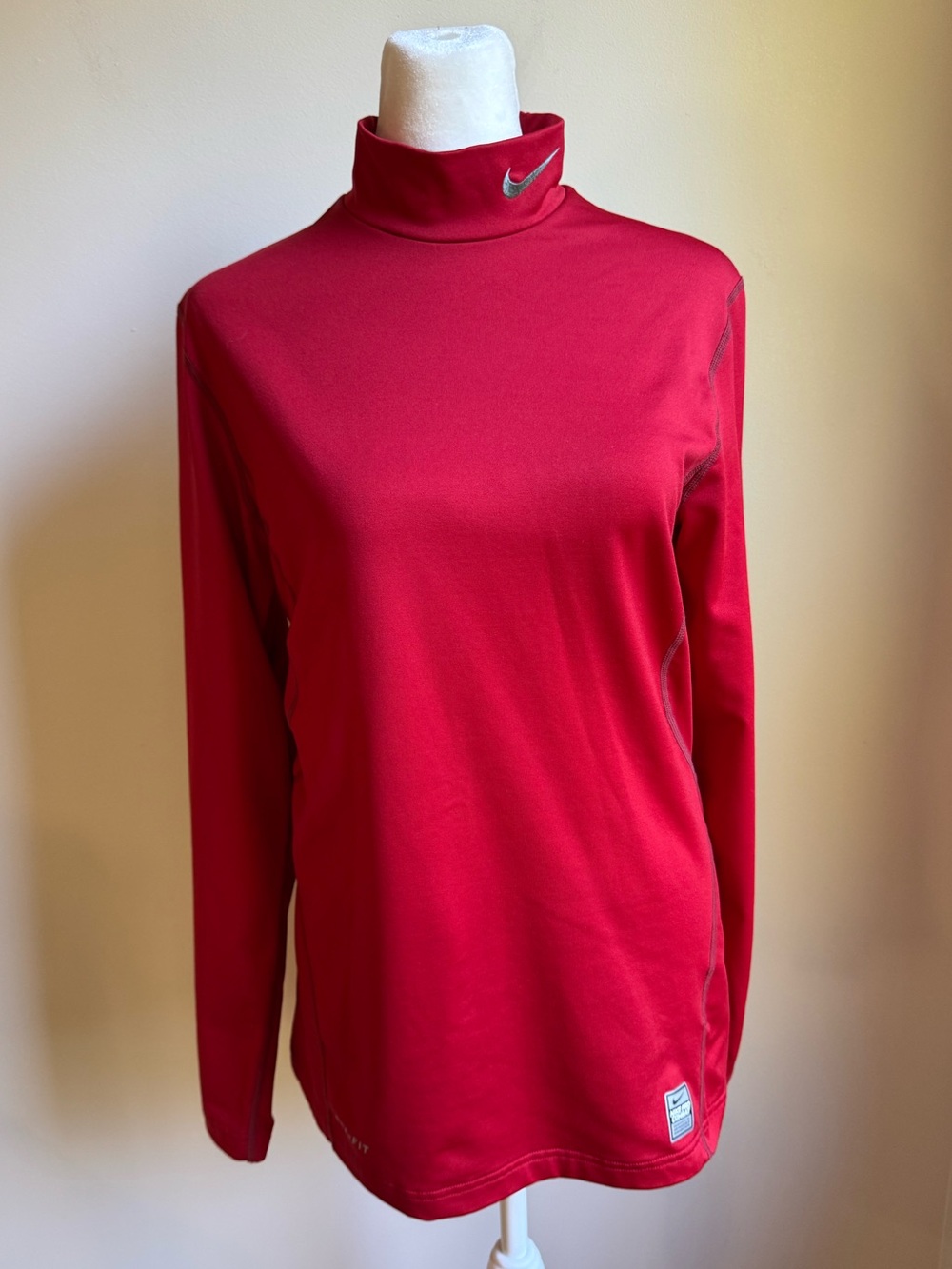 Nike Pro Combat Shirt Scarlett, Gray Long Sleeve Women’s Small Mock Neck